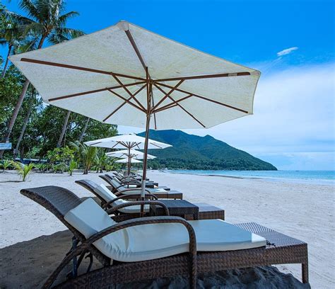 The 10 best beach hotels in Sabang, Philippines .